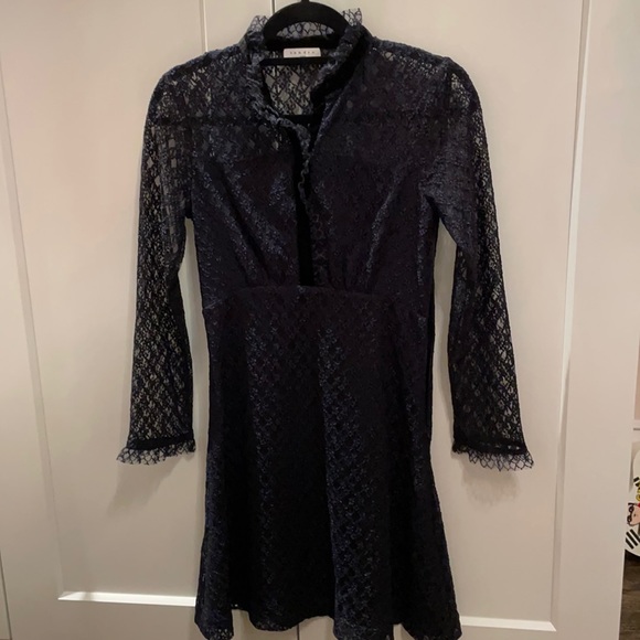 Never worn! Sandro lace dress - Picture 1 of 8